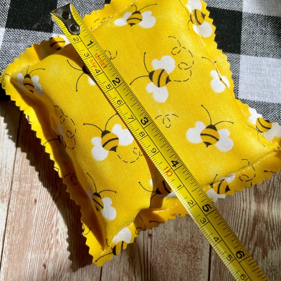 ⤵️🆕 Mini Pillows Honey Bee | farmhouse| Shelf/Tiered Tray/Basket set 🐝 - Picture 7 of 16